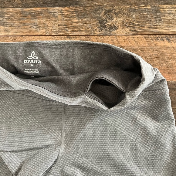 prAna Women’s Misty in Silver Jacquard Full Length Leggings - Picture 8 of 9